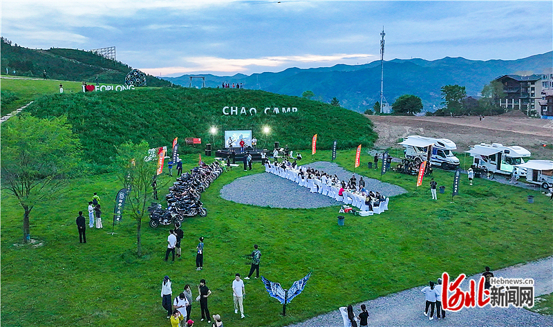 src, 断丰富品牌, img src, 断丰富品牌, img